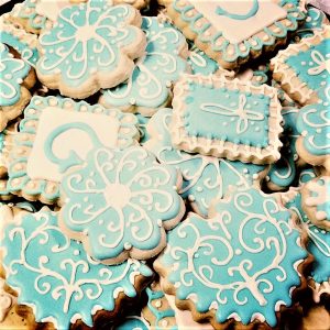 make and decorate personalized baptism cookies