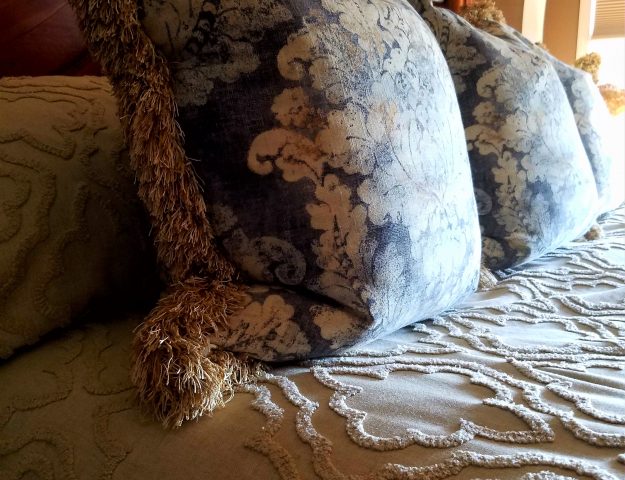 how to make a throw pillow with fringe