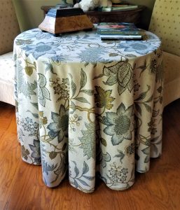 how to make and sew a round tablecloth