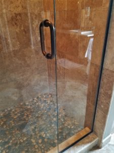 how to keep glass shower doors clean
